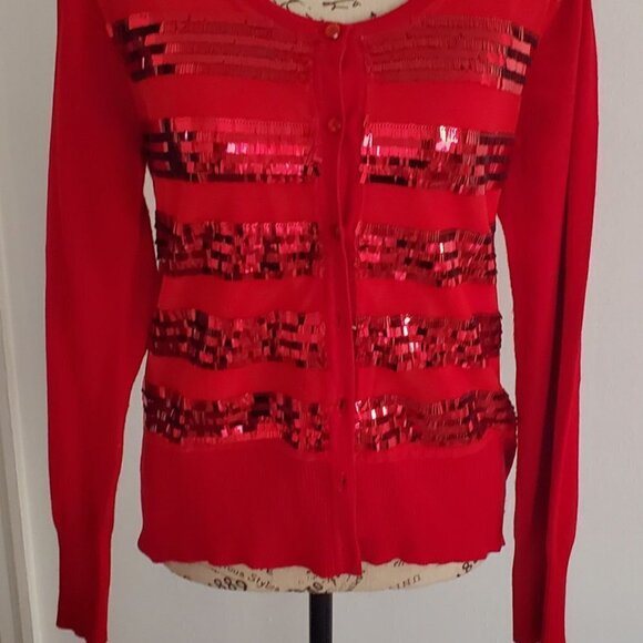 Red Long Sleeve Winter Sweater. 🌴 - Picture 5 of 8